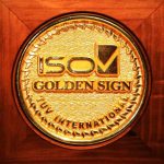 ISO نشان طلایی